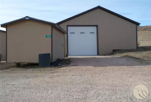Exterior - 701 W River St, Fromberg, MT 59029 photo 3 of 8
