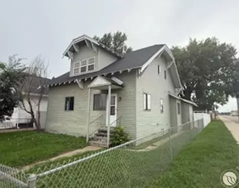 124 Lincoln Ave NW, Sidney, MT 59270