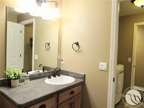 Bath - 3020 E Copper Ridge Loop, Billings, MT 59106 photo 4 of 4