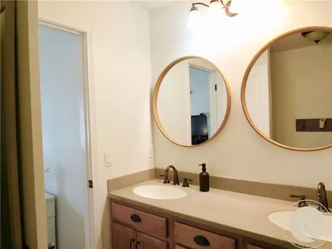 Bath - 3020 E Copper Ridge Loop, Billings, MT 59106 photo 3 of 4