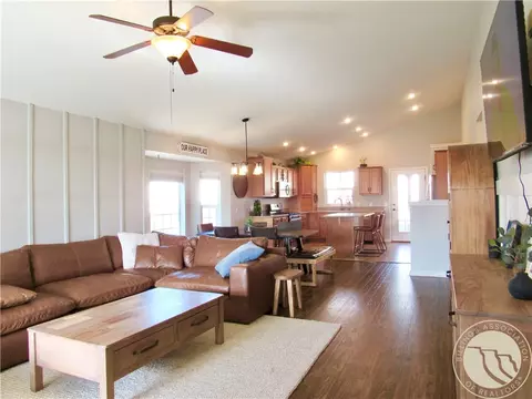 Living - 3020 E Copper Ridge Loop, Billings, MT 59106 photo 1 of 4