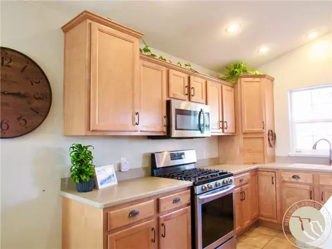 Kitchen - 3020 E Copper Ridge Loop, Billings, MT 59106 photo 5 of 6