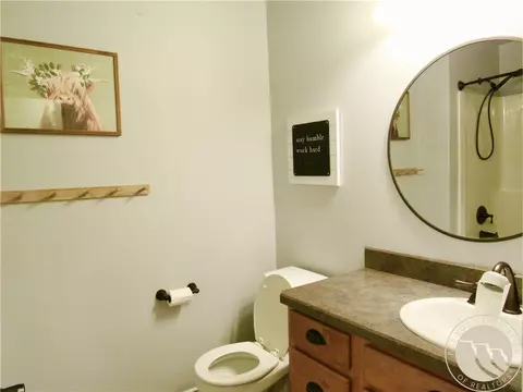 Bath - 3020 E Copper Ridge Loop, Billings, MT 59106 photo 1 of 4