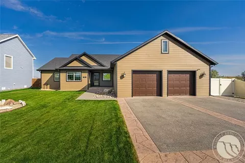 515 14th St W, Hardin, MT 59034