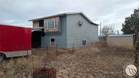 713 N And 711 N Oneil Ave, Glendive, MT 59330