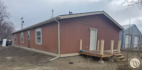 1 St Ave W, Forsyth, MT 59327