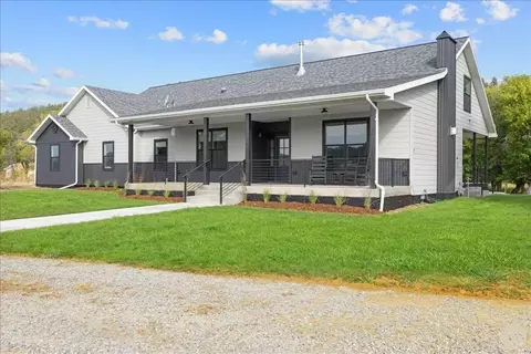 96 Wagon Trail Rd, Columbus, MT 59019