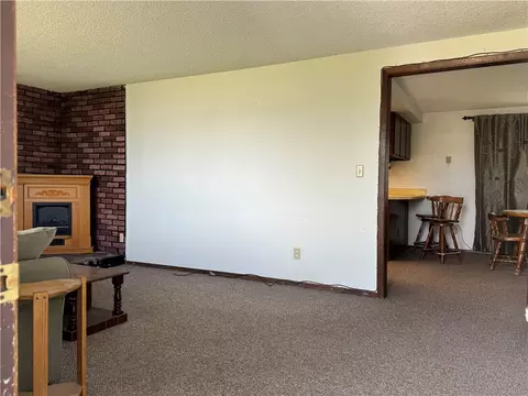 Living - 915 E 2nd, Big Timber, MT 59011 photo 1 of 3