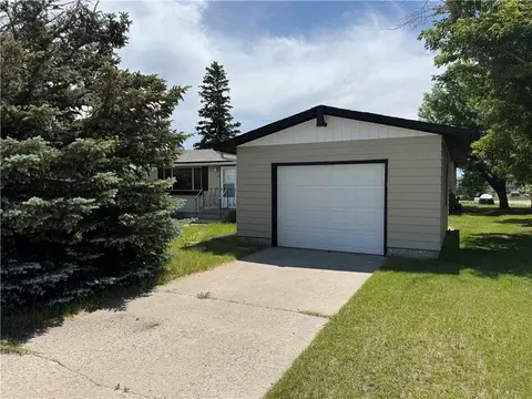 Exterior - 915 E 2nd, Big Timber, MT 59011 photo 3 of 5