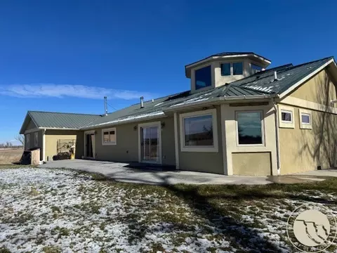10674 S 10676 Highway 313 S Highway 313, Hardin, MT 59034