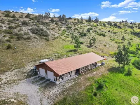 187 Shane Creek Rd, Columbus, MT 59019