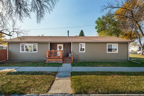 319 6th Ave, Laurel, MT 59044