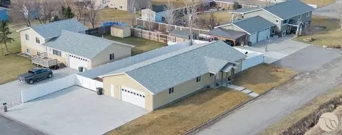 2490 Trask Cir, Worden, MT 59088