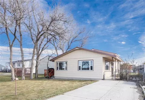 1109 N Crawford Ave, Hardin, MT 59034