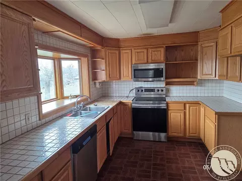 Kitchen - 511 3rd St E, Roundup, MT 59072 photo 1 of 1