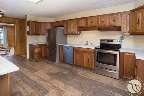 Kitchen - 6513 Frey Rd, Shepherd, MT 59079 photo 3 of 5