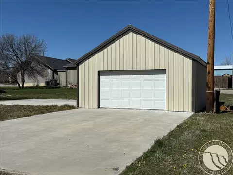 421 9th Ave W, Roundup, MT 59072 photo 7
