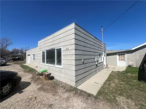 410 4th St E, Roundup, MT 59072