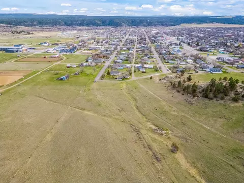 0000 14th Ave E, Roundup, MT 59072