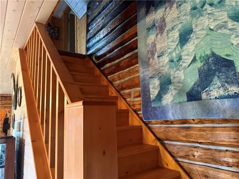Entry Way - 185 Howie Rd, Big Timber, MT 59011 photo 3 of 4