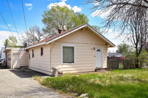 232 N 8th St, Columbus, MT 59019
