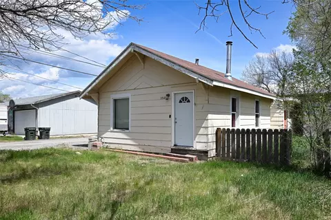 232 N 8th St, Columbus, MT 59019