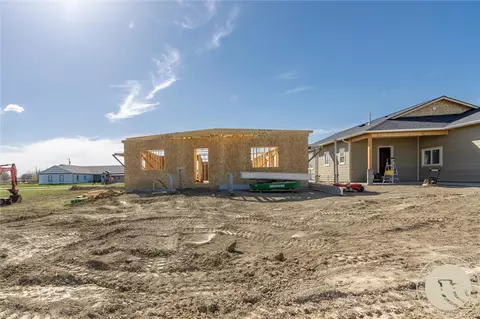Exterior - 1016 5th St E, Roundup, MT 59072 photo 4 of 4