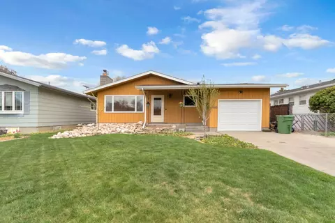 2042 Avenue C, Billings, MT 59102