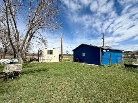 Exterior - 8 1st Avenue Musselshell, Musselshell, MT 59059 photo 5 of 6