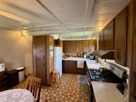 Kitchen - 8 1st Avenue Musselshell, Musselshell, MT 59059 photo 4 of 4