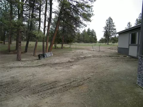 Exterior - 482 Number 4 Rd, Roundup, MT 59072 photo 2 of 5