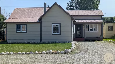 820 N Bonner Ave, Red Lodge, MT 59068
