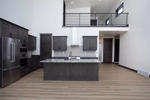 Kitchen - 48 Buttercup Dr, Roberts, MT 59070 photo 4 of 6