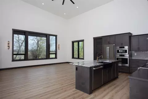 Living - 48 Buttercup Dr, Roberts, MT 59070 photo 4 of 4