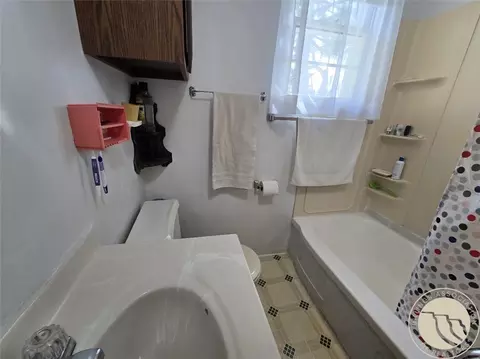 Bath - 507 S Monroe St, Baker, MT 59313 photo 1 of 2