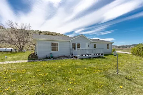 106 Sheep Dip Rd # B, Columbus, MT 59019