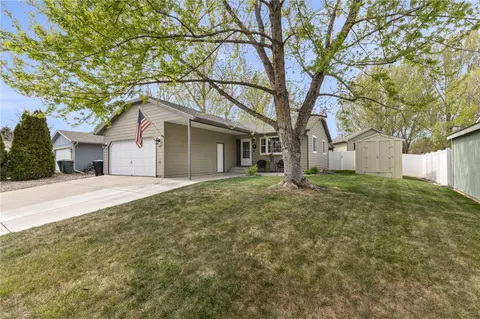 738 Briar Pl, Billings, MT 59102