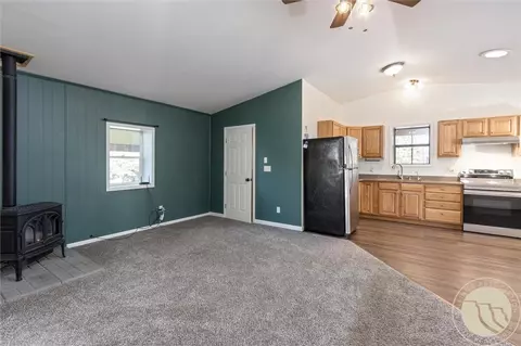 Living - 84 Upper Hawk Valley Rd, Columbus, MT 59019 photo 6 of 9