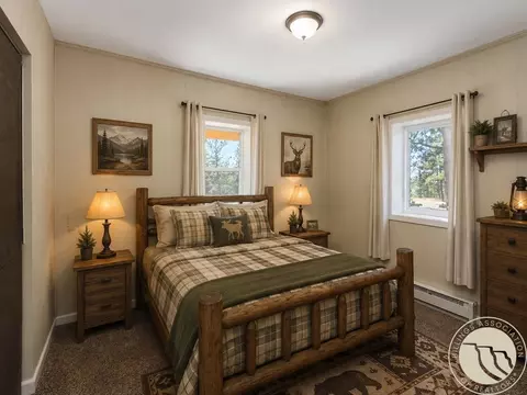 Bedroom - 84 Upper Hawk Valley Rd, Columbus, MT 59019 photo 1 of 1