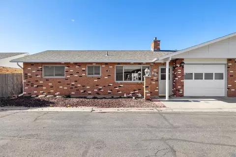 25 Heather Dr, Billings, MT 59105