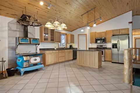 175 Benbow Rd, Fishtail, MT 59028 photo 5