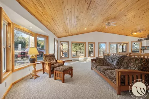 Living - 175 Benbow Rd, Fishtail, MT 59028 photo 2 of 5