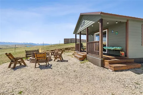 Exterior - 9 Emerald Dr, Roberts, MT 59070 photo 2 of 7