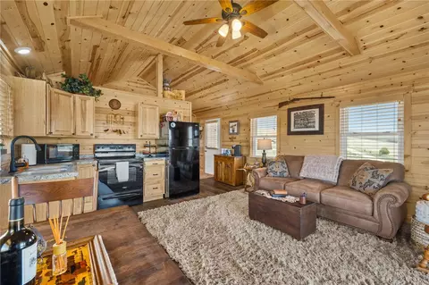 Living - 9 Emerald Dr, Roberts, MT 59070 photo 3 of 3