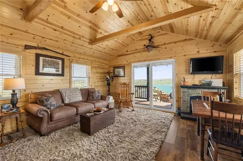 Living - 9 Emerald Dr, Roberts, MT 59070 photo 1 of 3