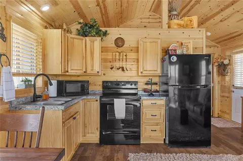 Kitchen - 9 Emerald Dr, Roberts, MT 59070 photo 2 of 2