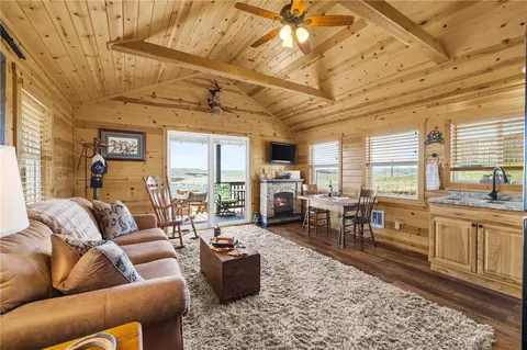 Living - 9 Emerald Dr, Roberts, MT 59070 photo 2 of 3