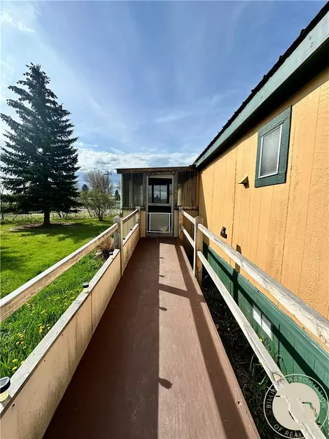 Exterior - 108 4th Ave E, Ryegate, MT 59074 photo 1 of 9