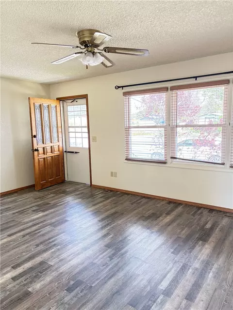 218 W Maryland Ln #218, Laurel, MT 59044