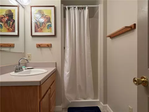 Bath - 702 Boulder St, Big Timber, MT 59011 photo 3 of 3